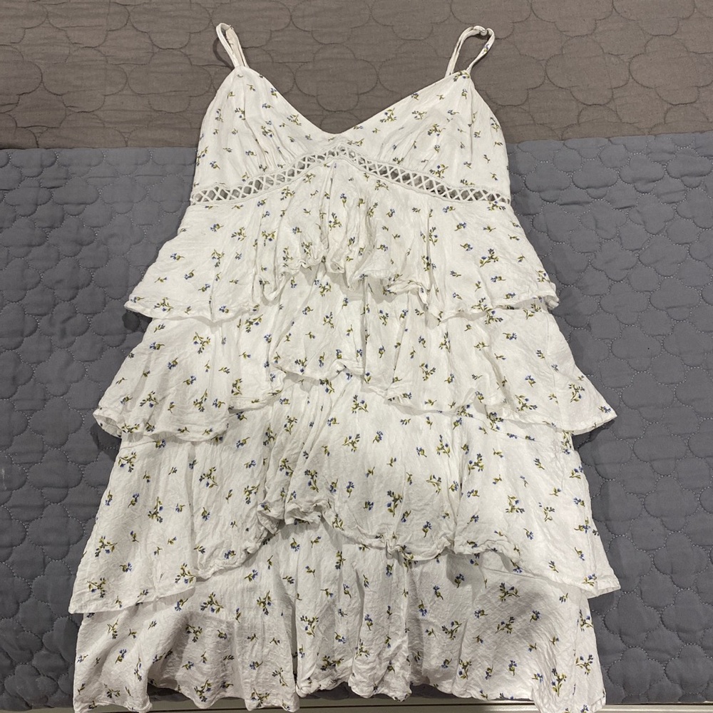 Sleeveless floral mini flowy dress